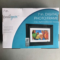 Omnitech 7 inch Digital Photo Frame with Remote New