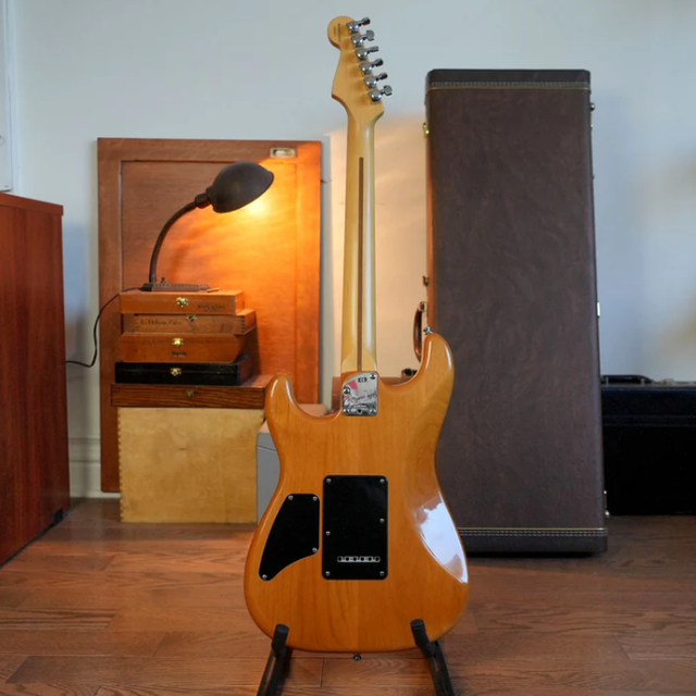 2003 Fender American Deluxe Stratocaster QMT HSS in Guitars in City of Toronto - Image 5