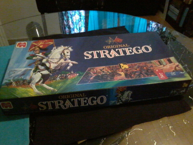 "Stratego Original" Jumbo Board Game (1992)! in Toys & Games in City of Toronto - Image 3