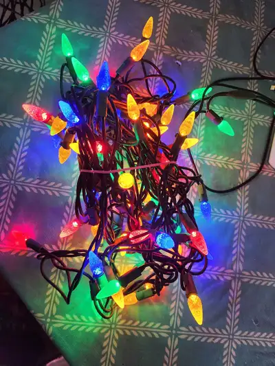 LED Christmas lights 70 bulbs 20', View more