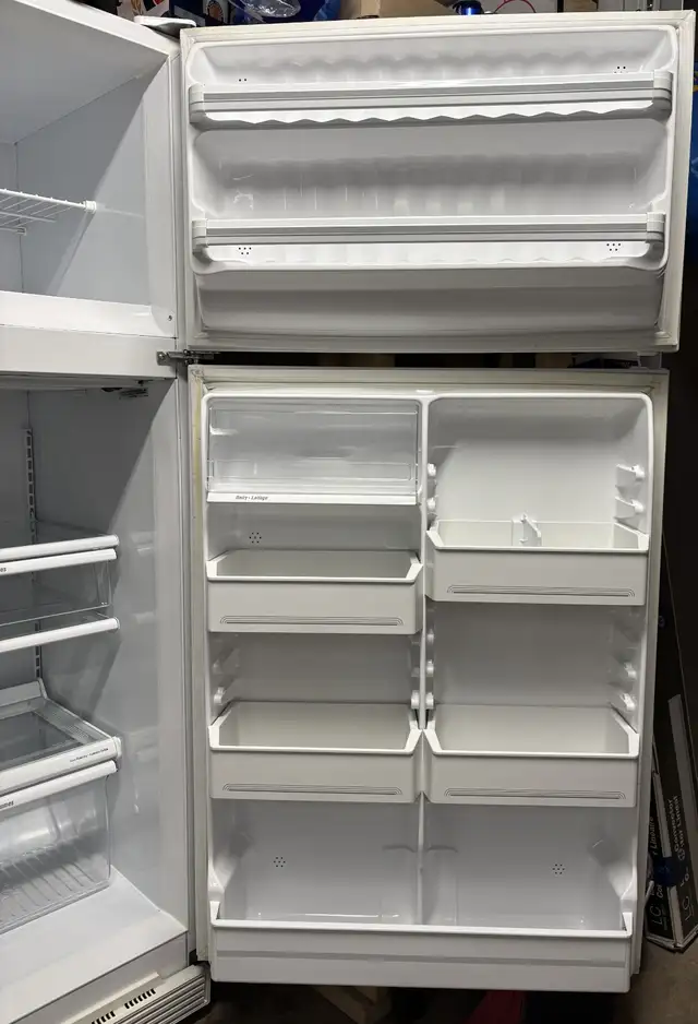 Refrigerateur in Refrigerators in Sherbrooke - Image 4