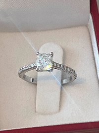 Tiffany &amp; Co. Platinum and Diamond Engagement Ring