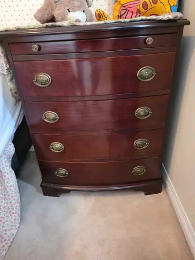 Bombay Mahogany finish 4 drawer chest with pull out tray, View more