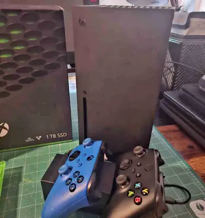 Xbox series x euc large bundle, View more