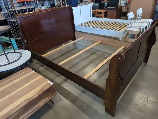 QUEEN SIZE SLEIGH BED FRAME WITH SLATS - in Beds & Mattresses in Delta/Surrey/Langley - Image 2