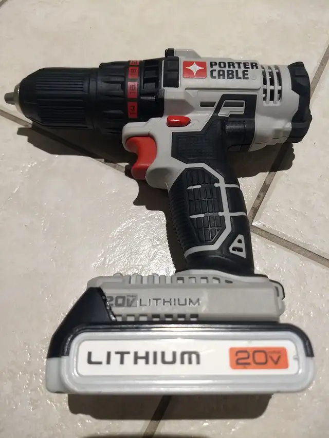 Porter Cable 20V drill, battery, charger in Power Tools in City of Toronto - Image 4