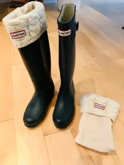 Bottes Hunter avec bas / Hunter boots with socks, View more