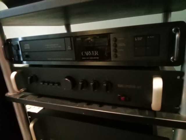 Carver TL-3200 CD Player in Stereo Systems & Home Theatre in Windsor Region