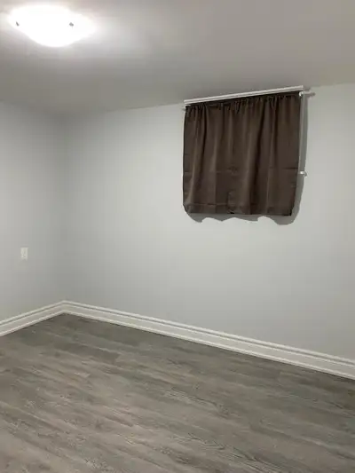 BASEMENT APARTMENT ROOMS FOR RENT