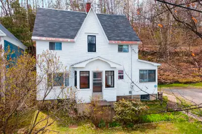 146 Lincoln Rd, 4-bedroom hse(1 bath 1kitchen), Southside