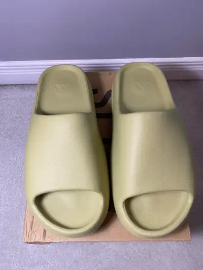 Adidas Yeezy Slides Resin - sz 10, View more