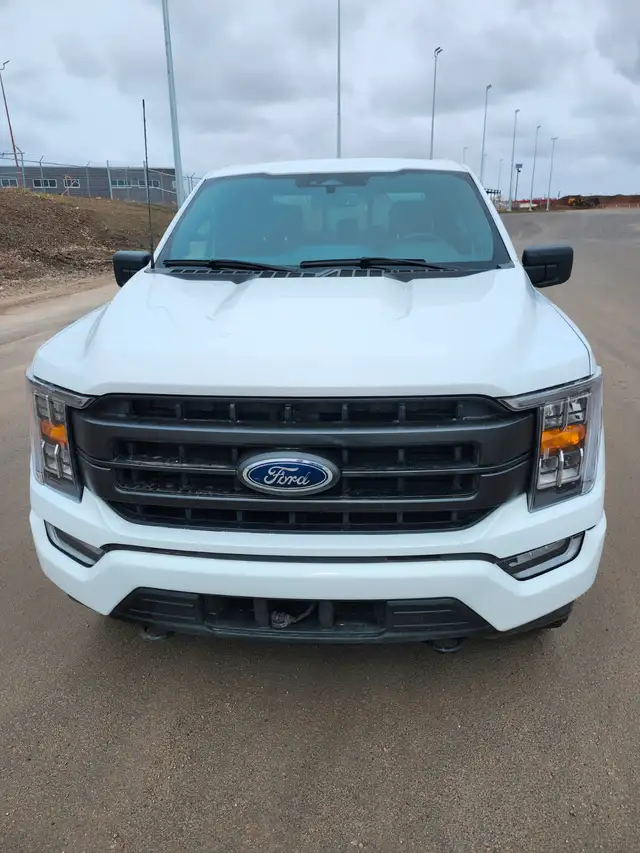 2023 Ford F150  only 21 KM62863214028802123