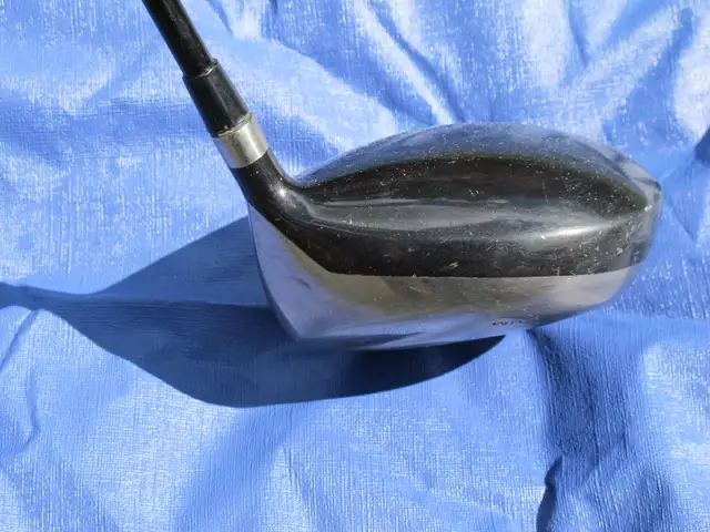 Title Tour Premiere 1 Wood Driver 12 Degree Women’s 440 RH in Golf in Regina - Image 4