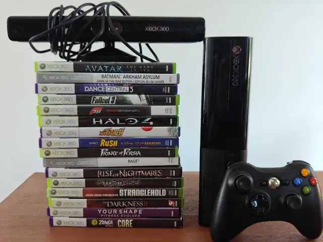 Console Xbox 360 + Kinect + 16 jeux in XBOX 360 in Longueuil / South Shore - Image 2