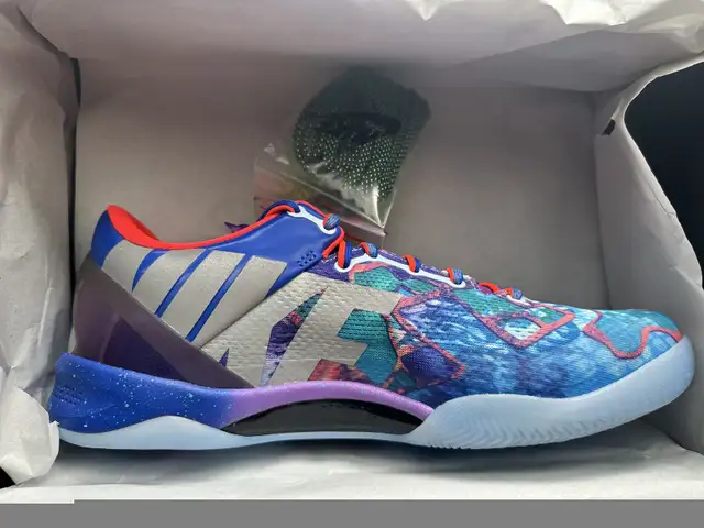 NIKE KOBE 8 PROTRO WHAT THE SIZE 11 in Men's Shoes in City of Toronto - Image 5