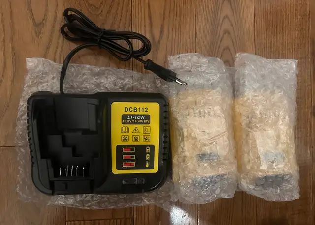 Replacement Battery Charger and 2pack batteries for DEWALT in Power Tools in Markham / York Region - Image 7