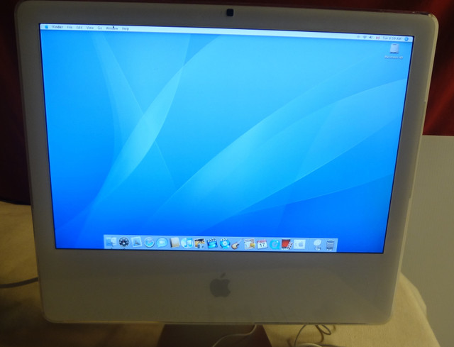 Apple iMac 579C-A1115 in Desktop Computers in Calgary