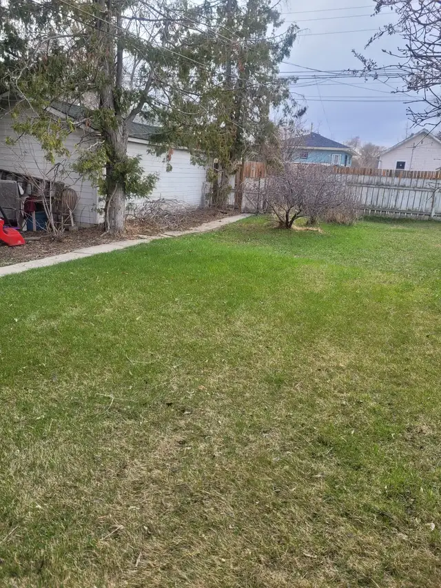 House for sale, Westmount, with legal  basement suite. in Houses for Sale in Saskatoon - Image 6