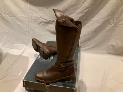 Blondo Long Winter Boots, Women size 7, View more