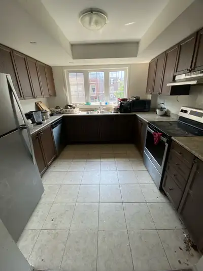 > Sharing space available for rent from April 1st, 2026. >All Utilities and internet included in ren...