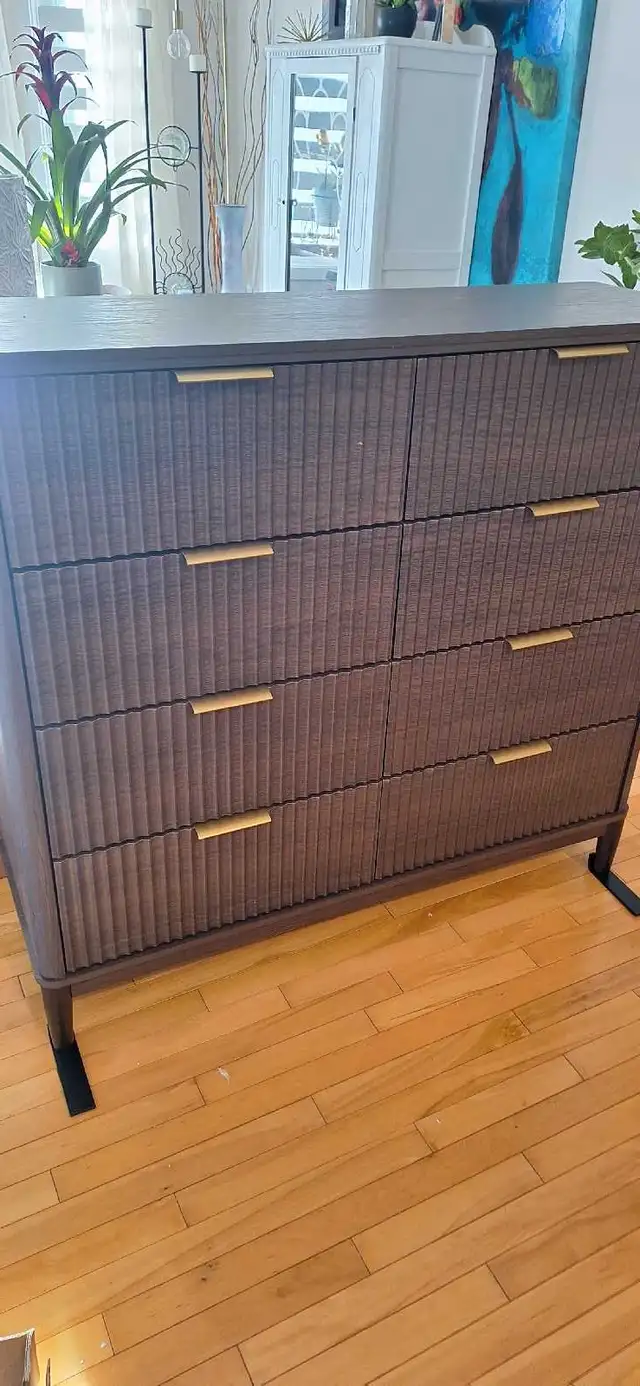 Furniture Assembly 483178255651983363