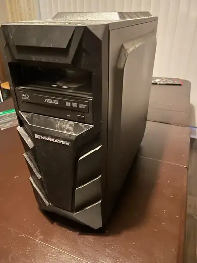 PC computer case with ASUS Blu-ray Disc drive, View more