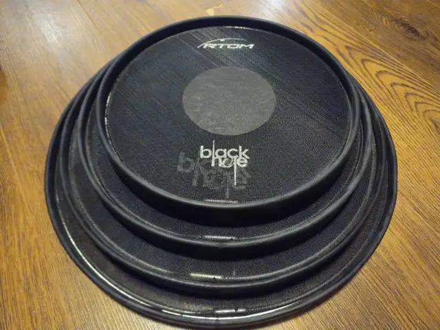 RTOM Black Hole Practice Pads in Drums & Percussion in Ottawa - Image 3