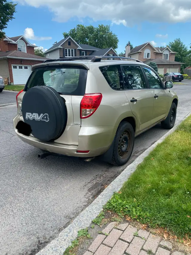 2008 Toyota RAV4 V6 in Cars & Trucks in Ottawa - Image 6