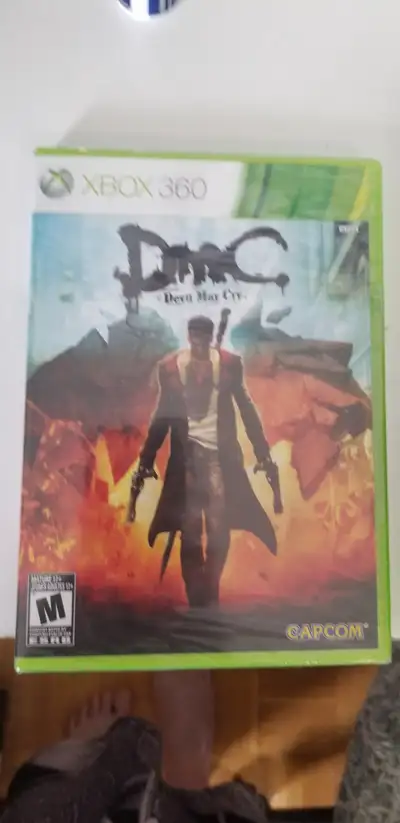 XBOX360 SMC DEVIL MAY CRY IN GREAT CONDITION