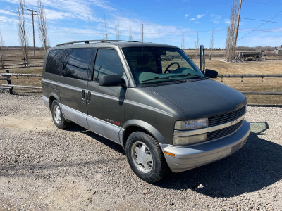 1997 AWD Astro Van 