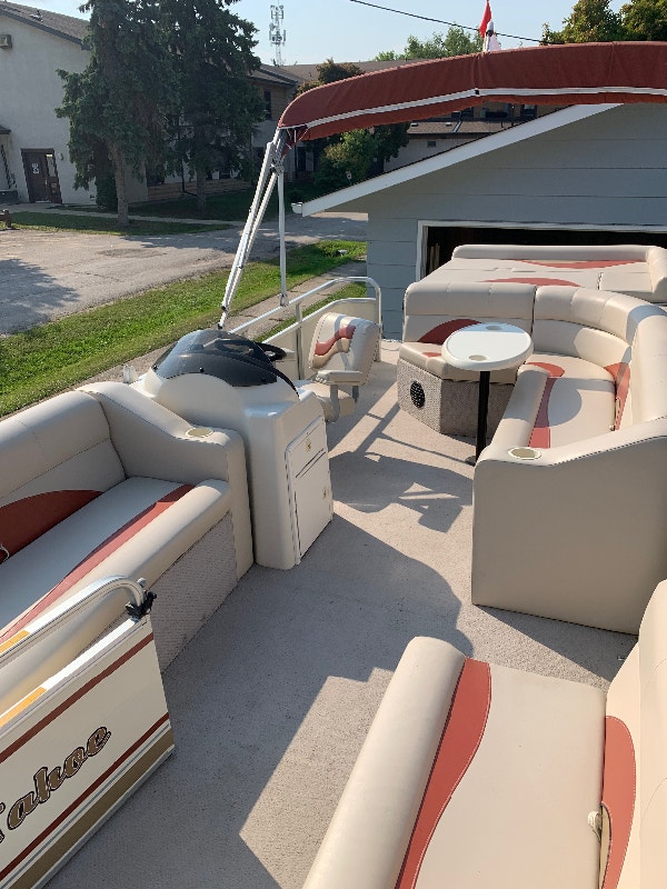 Pontoon boat Powerboats & Motorboats Winnipeg Kijiji