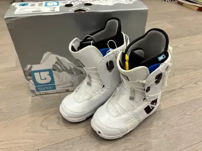 Burton Mint Women snowboarding boots - Size 7 -BNIB, View more