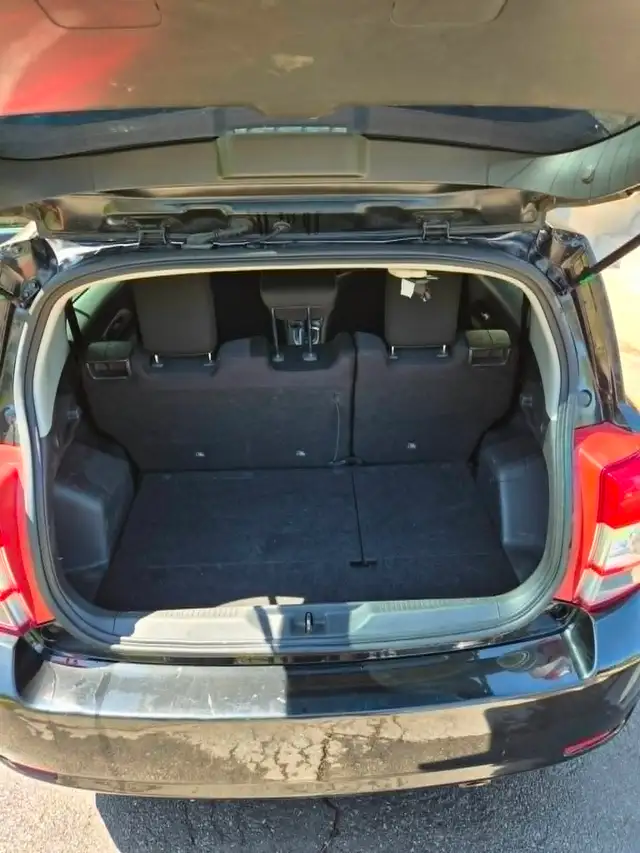 Scion xD 2011 in Cars & Trucks in Laurentides - Image 8