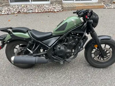 2022 Honda Rebel 500 for sale. Bike is in excellent condition and no accidents/drops. Can be seen in...