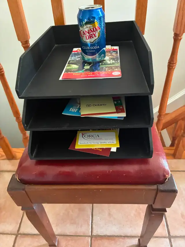 Three Tier Wood Sliding In Out Mail Letter Organizer Mint Cond.
