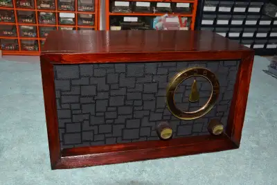 Coronado AM Table Radio, Restored, 1950s, View more