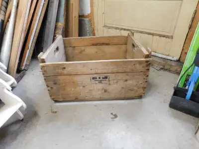 lot de 15 caisse de pomme antique # 13055 pareil a celle la super pour faire bibliothèque ou étagère...