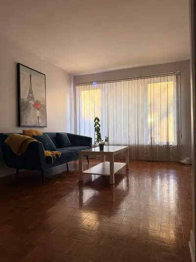 Semi detached house 2 bedrooms one wash Separate laundry