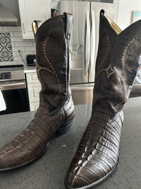 Men’s size 12 beautiful,  alligator cowboy boots