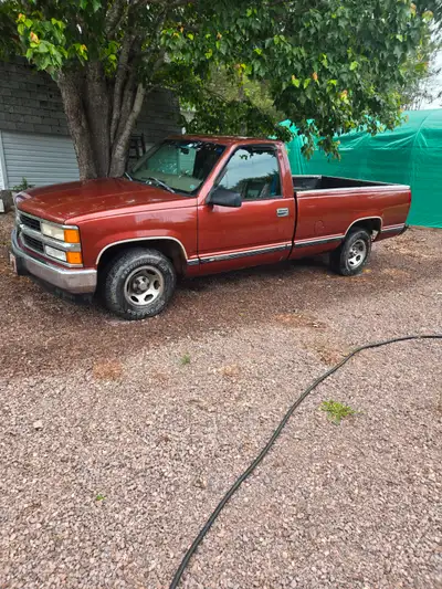 Step father selling his 1998 c1500 truck good shape for the year . Taillights lens have been changed...