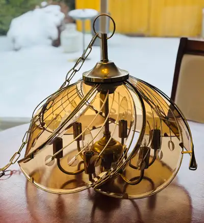 lustre chandelier plaqué or, View more