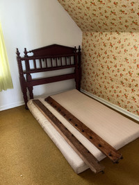 Wood spool bed