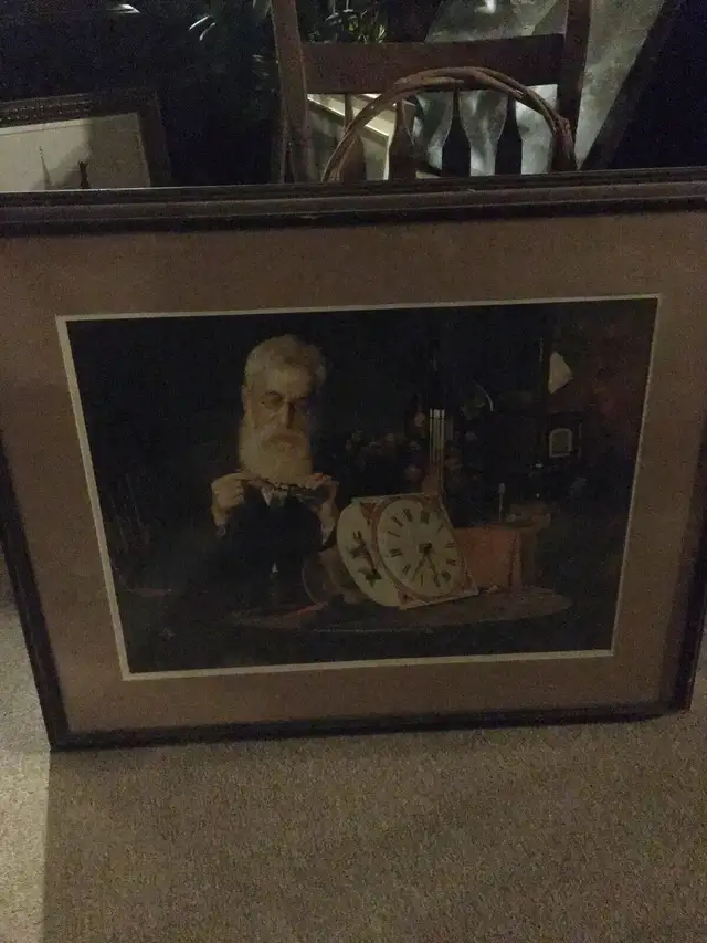 The antique clock maker in Arts & Collectibles in Ottawa - Image 3