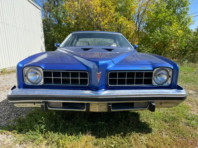 1975 Pontiac LeMans Coupe Sport in Classic Cars in Gatineau - Image 5