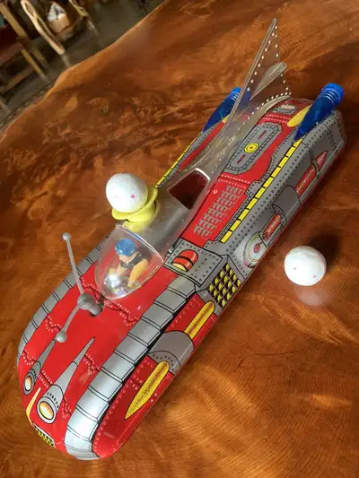 Has light and sounds, antenna turns, swivel movements, includes the 2 original styrofoam balls that...