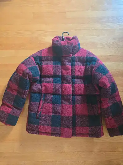 Joe Fresh wool puffer coat Size small Never worn Paid 99$ Pick-up only