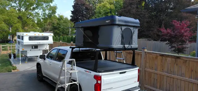 Northern Ridge Hard Rooftop Tent with Adarac Rail System63826839607937120
