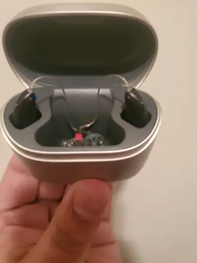 Box was damaged Audéo phonak hearing aids Was collected so doesn't turn into e waste appears to hold...
