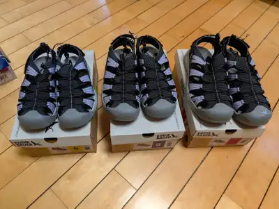 Eddie Bauer Ladies Closed Toe Sandals 6,8,10,11, $22, View more