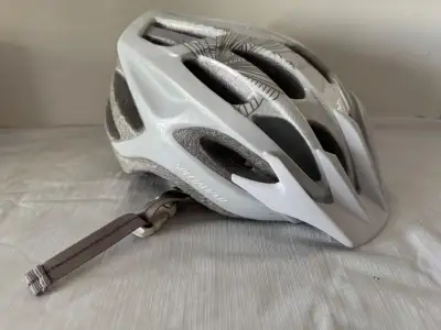 WOMAN'S BIKE, BICYCLE HELMET, VISOR, ADULT SMALL/MEDIUM, SPECIAL, View more